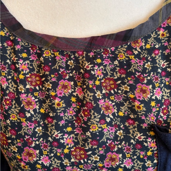 XS Anthropologie Postmark Navy Floral and Plaid Contrast Top - Picture 3 of 14